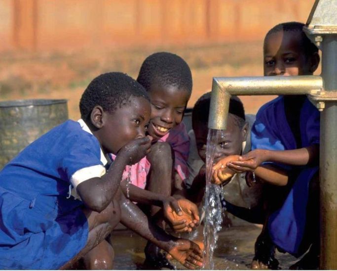 За статистикою, саме неприйнятне якість води в регіонах з низьким рівнем життя стає причиною понад вісімдесят відсотків усіх захворювань